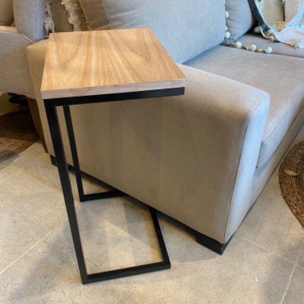 Mesa de arrime